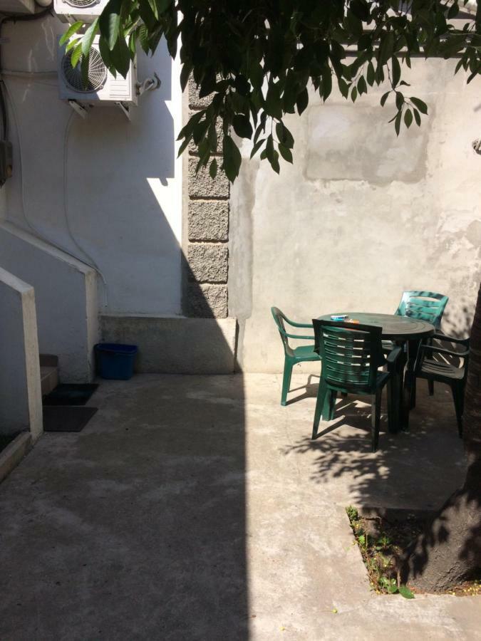 Room In The Guest House 敖德萨 外观 照片